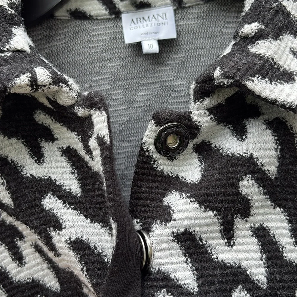 Armani Collezioni size 10 wool blend cardigan (blazer)! - Picture 5 of 8